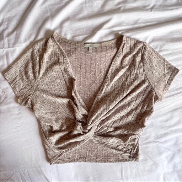 Charlotte Russe Crop Top - Picture 3 of 7